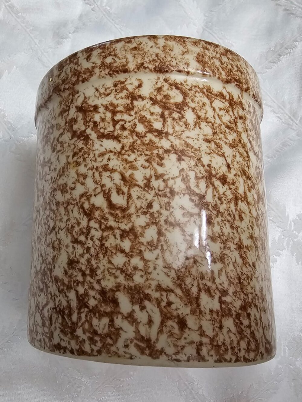 Roseville Pottery Spongewear Brown Crock